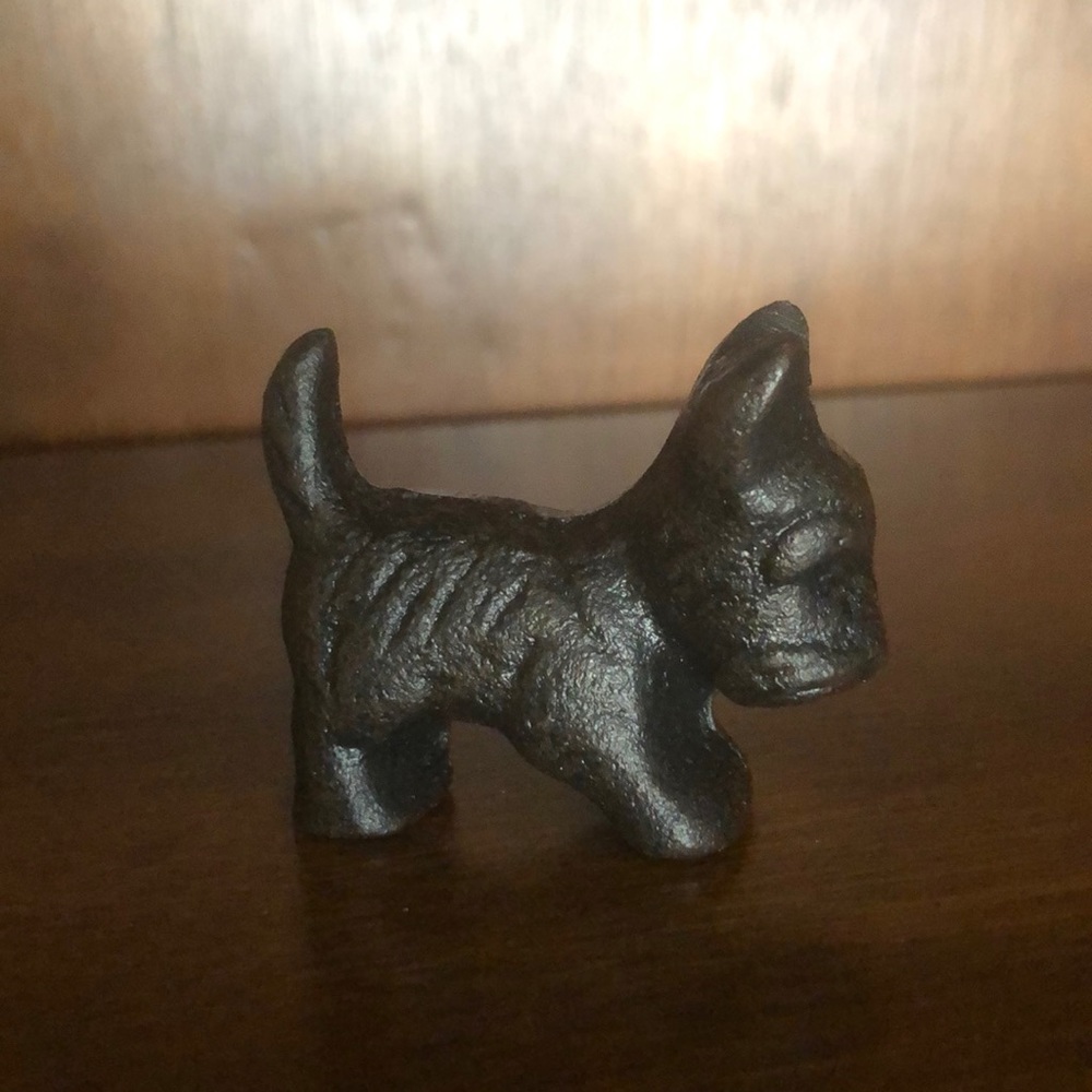 Cute cast iron Scotty dog - Picture 1 of 3